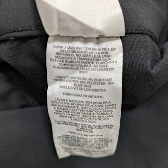 Columbia Women's Active Skort Skirt Color Black Size XL Like New! - Picture 7 of 8